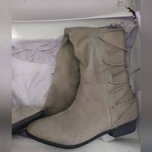 NIB Madden Girl Taupe Suede Boots 6M